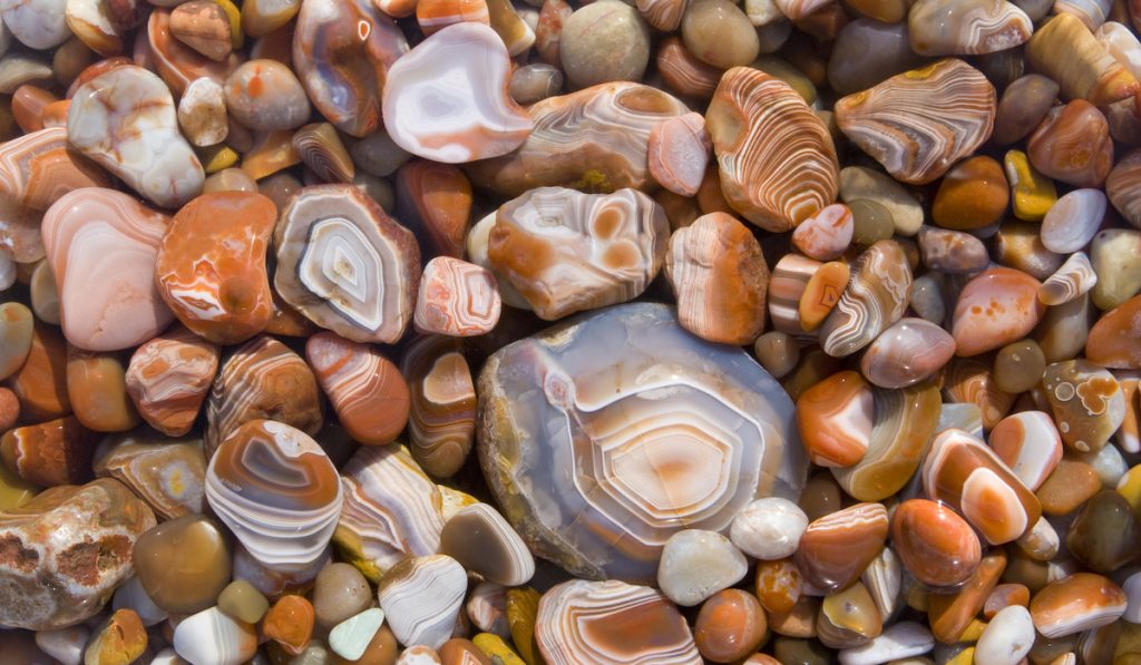 brown and orange agate 